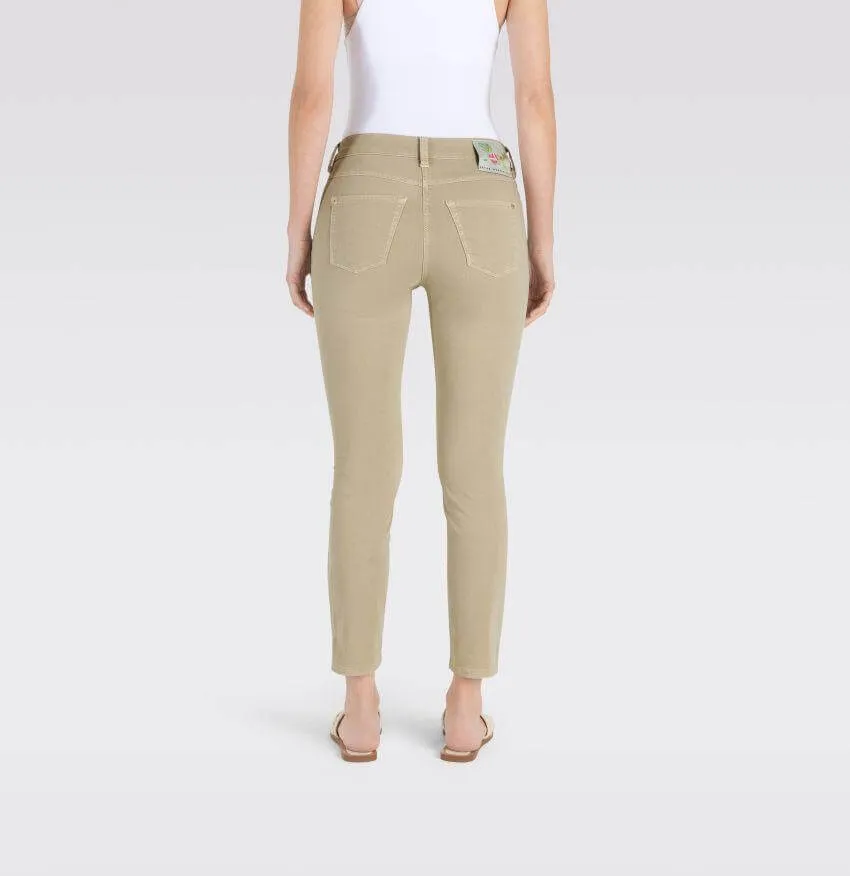 Dream Slim Pants in Khaki
