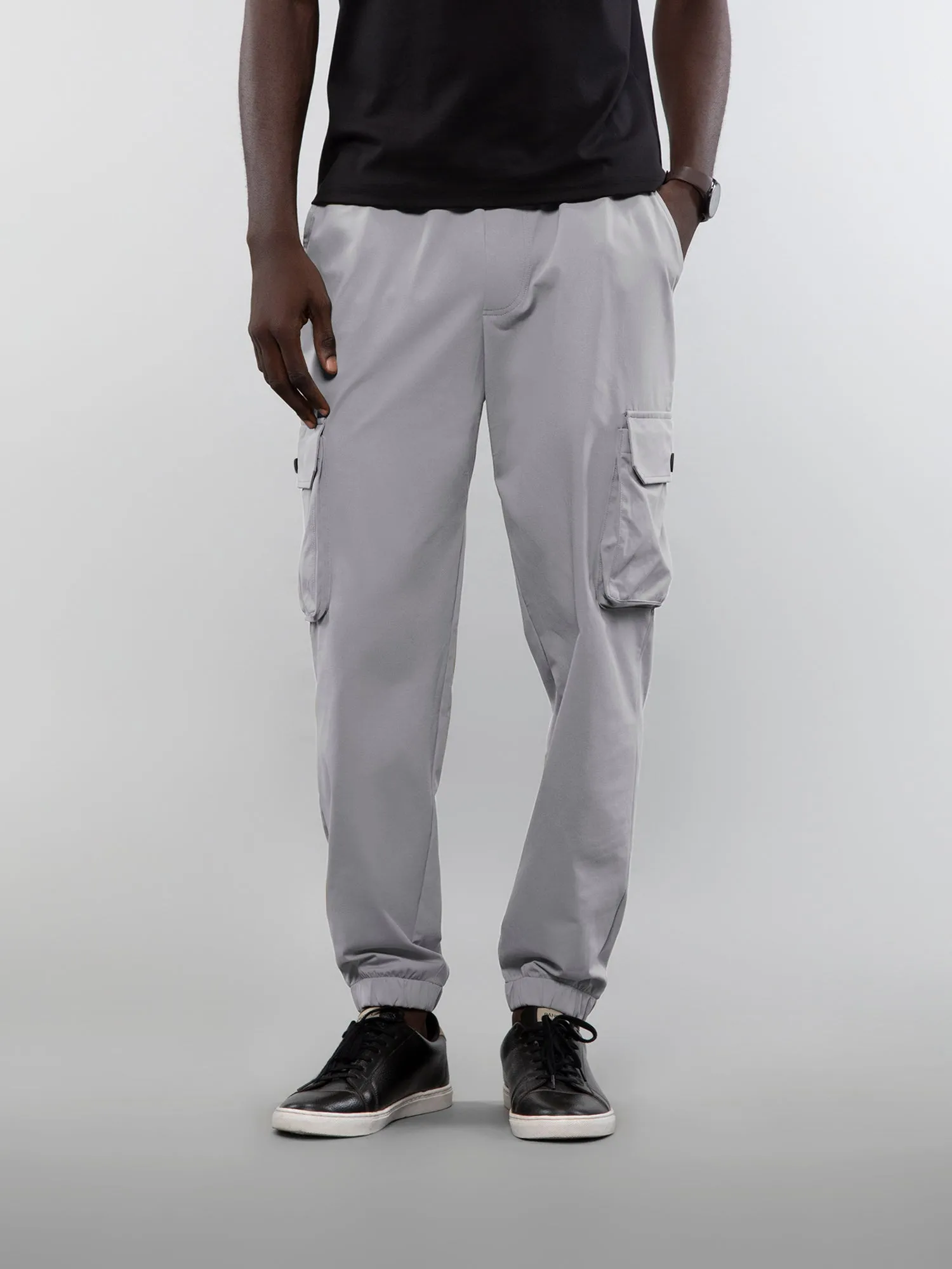 Six pocket cargo pants