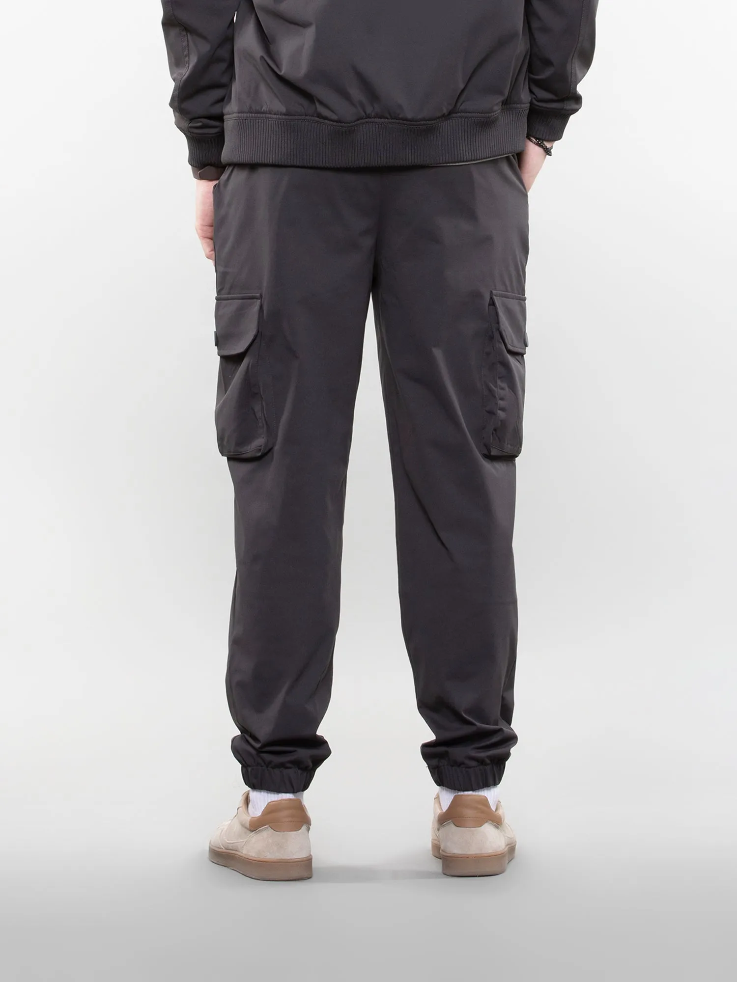 Six pocket cargo pants